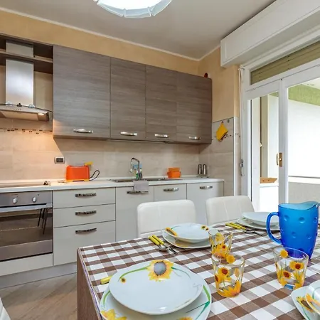 Daire Casa Di Luciano Few Minutes From Sea - Happy Sanremo